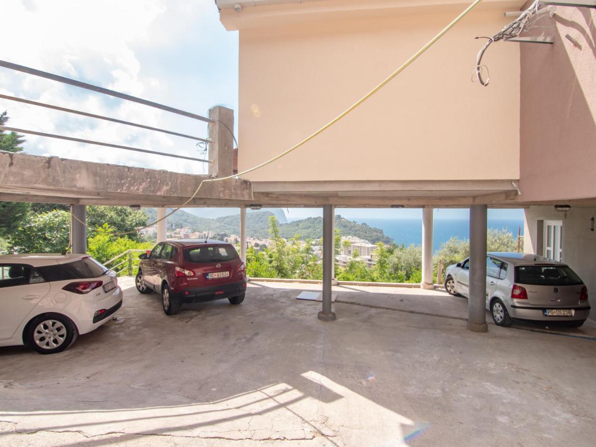 Mum'S Apartment Petrovac Екстериор снимка