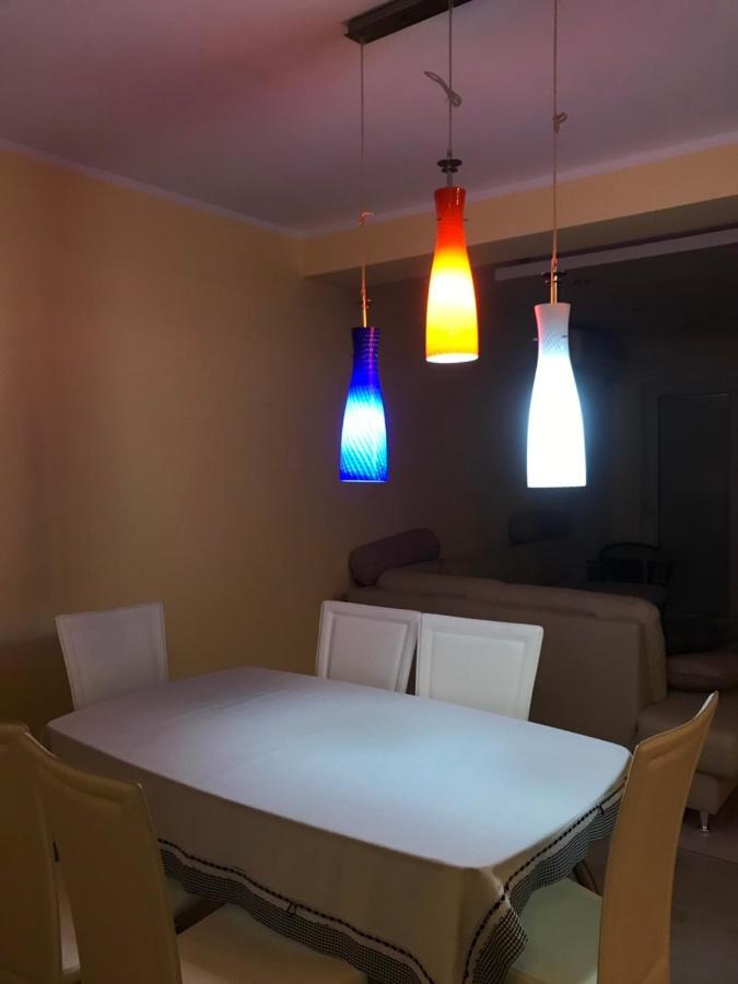 Mum'S Apartment Petrovac Екстериор снимка